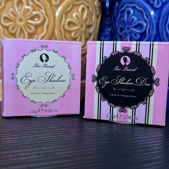 Two Faced Eye Shadow Lot (2) - Full Frontal * Label Wh*re - NIB - Picture 2 of 3